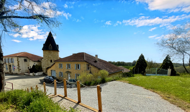 French property for sale in Castelnau-Tursan, Landes - €323,300 - photo 0