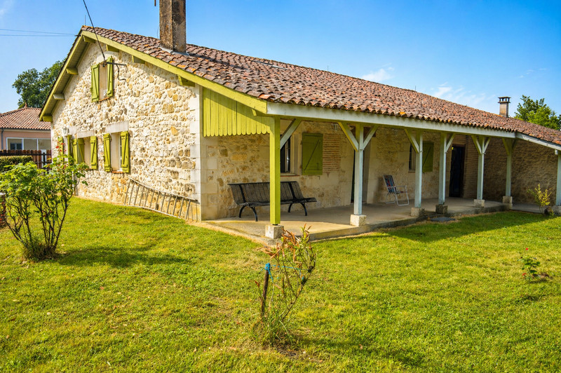 French property for sale in Virazeil, Lot-et-Garonne - €351,200 - photo 1