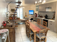 Maison à vendre à L'Isle-Jourdain, Vienne - 95.000 € - photo 2