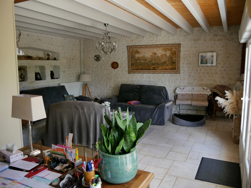 French property for sale in Châteauneuf-sur-Charente, Charente - €445,200 - photo 9