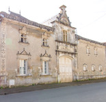 Detached for sale in Saint-Jean-d'Angély Charente-Maritime Poitou_Charentes