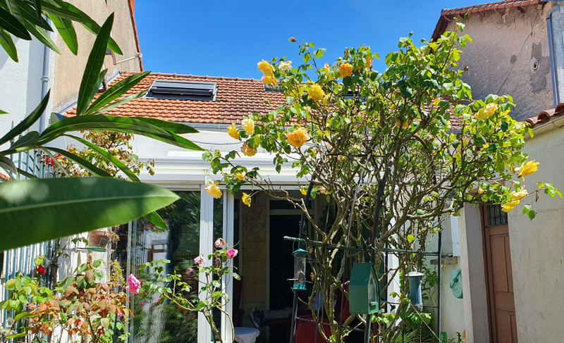 Maison à vendre à La Rochelle, Charente-Maritime - 636.000 € - photo 1