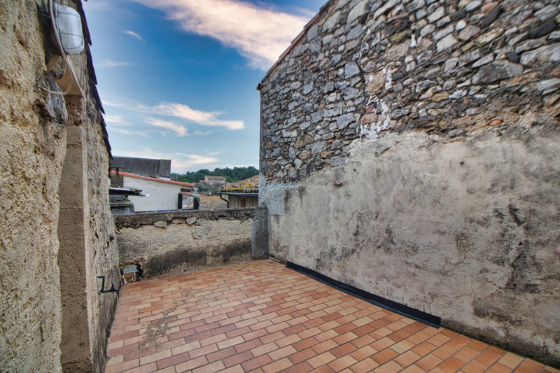 French property for sale in Nébian, Hérault - €82,500 - photo 1