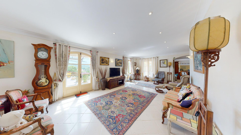 French property for sale in Villecroze, Var - €750,000 - photo 2