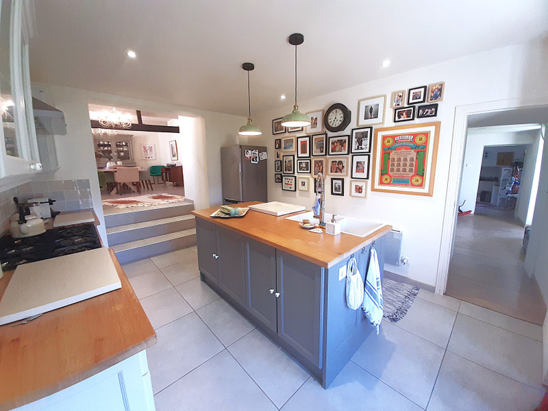 French property for sale in Saint-Paul-Lizonne, Dordogne - €350,000 - photo 4