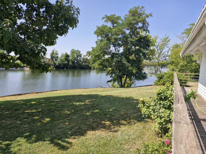 French property for sale in Clairac, Lot-et-Garonne - €735,000 - photo 1