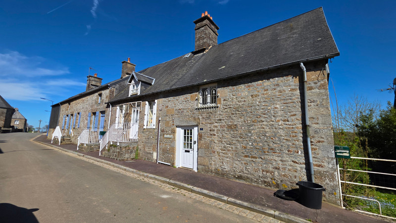 French property for sale in Sourdeval, Manche - €120,900 - photo 6