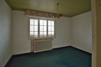 French property for sale in Noyant-Villages, Maine-et-Loire - €150,000 - photo 12