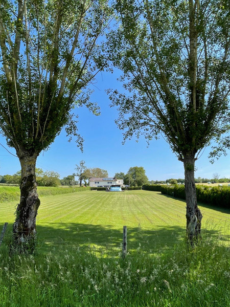 French property for sale in Pleuville, Charente - €280,000 - photo 0