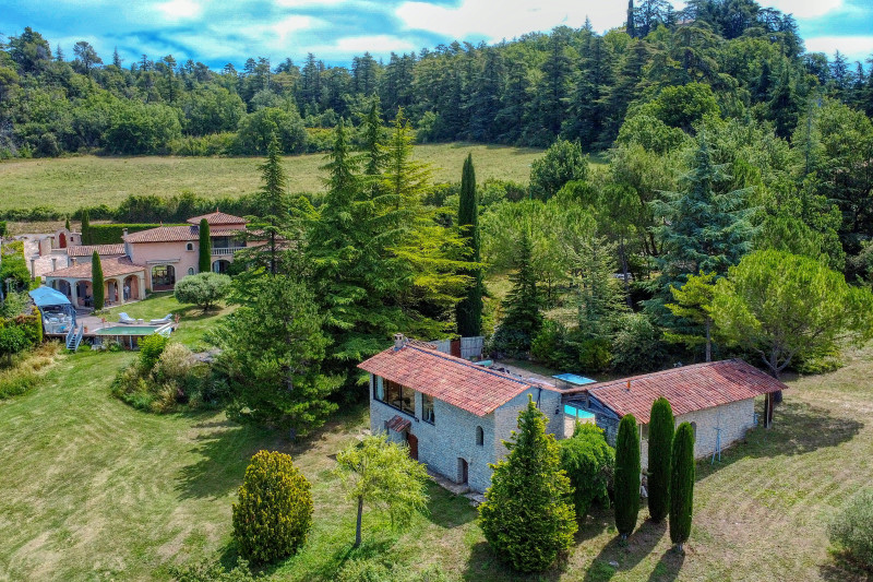French property for sale in Saint-Michel-l'Observatoire, Alpes-de-Haute-Provence - €1,200,000 - photo 10