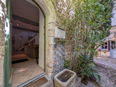 French property for sale in Vaison-la-Romaine, Vaucluse - €335,000 - photo 0