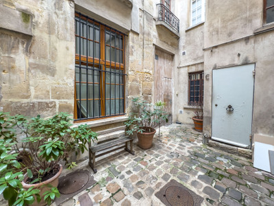 French property for sale in Paris 4e Arrondissement, Paris - €690,000 - photo 7