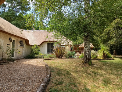 French property for sale in Montbazon, Indre-et-Loire - €644,800 - photo 1