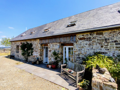 Maison à vendre à Lonlay-l'Abbaye, Orne, Basse-Normandie, avec Leggett Immobilier