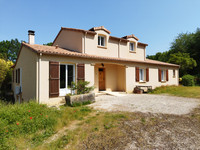 Maison à vendre à Valence-en-Poitou, Vienne - 268 000 € - photo 2