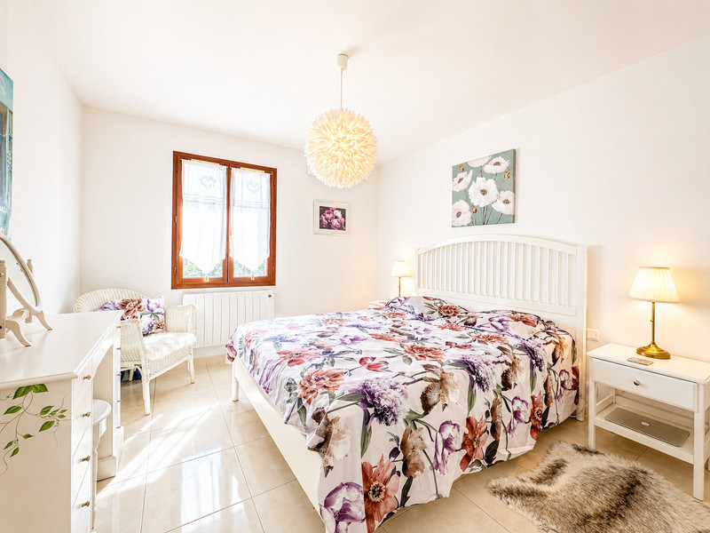 French property for sale in Puissalicon, Hérault - €410,000 - photo 8