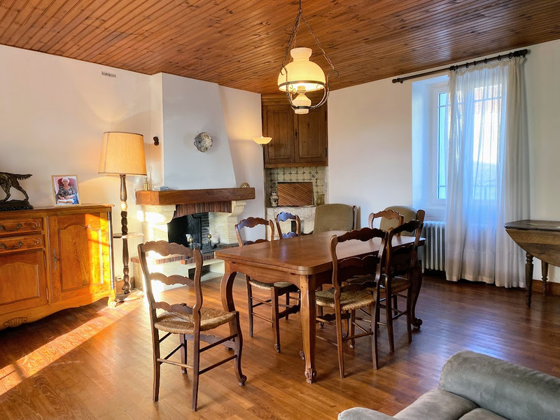 French property for sale in Valence, Charente - €149,400 - photo 4