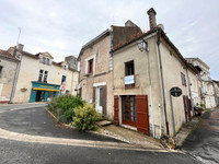 Maison à vendre à La Rochebeaucourt-et-Argentine, Dordogne - 31.600 € - photo 1