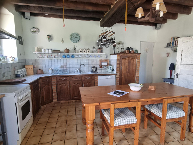 French property for sale in Saint-Michel-de-la-Roë, Mayenne - &#8364;104,500 - photo 6