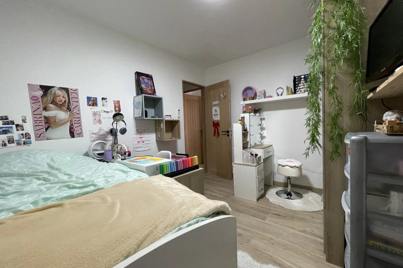 French property for sale in Carros, Alpes-Maritimes - €560,000 - photo 5