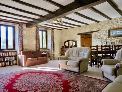 French property for sale in Saint-Savinien, Charente-Maritime - €250,000 - photo 2