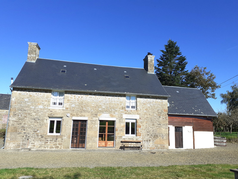 French property for sale in Saint-Hilaire-du-Harcouët, Manche - &#8364;184,500 - photo 2
