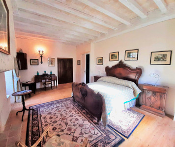 Beautiful XVII century Chartreuse. Fabulous features, gite, swimming pool, gardens and enclosed courtyard.
