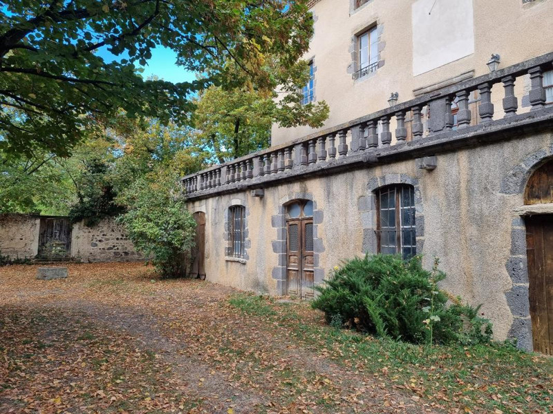 French property for sale in Antoingt, Puy-de-Dôme - €247,500 - photo 1