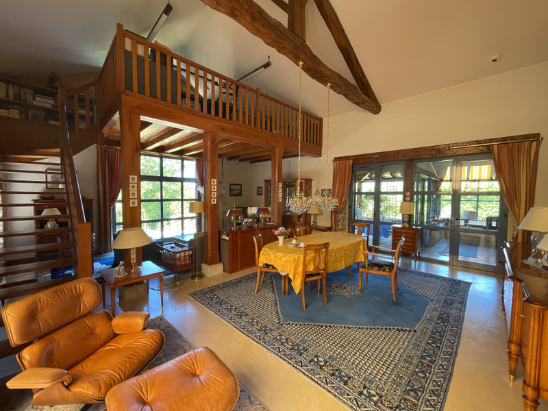 French property for sale in Saint-Mathieu, Haute-Vienne - €399,000 - photo 2