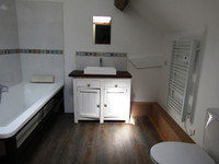 Maison à vendre à Saint-Mars-du-Désert, Mayenne - 77.000 € - photo 3