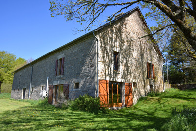 Maison à vendre à Viam, Corrèze, Limousin, avec Leggett Immobilier