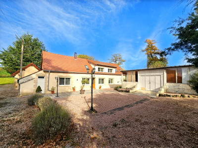 Maison à vendre à Le Theil, Allier, Auvergne, avec Leggett Immobilier