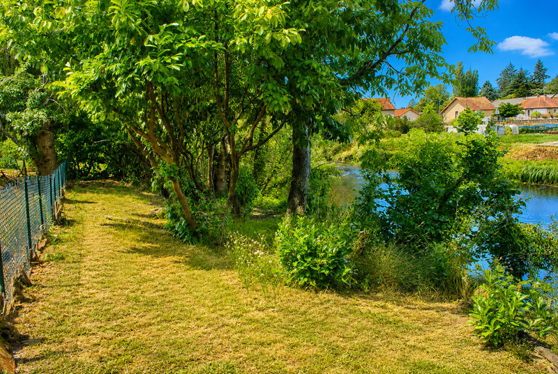 French property for sale in Montmorillon, Vienne - €194,000 - photo 9