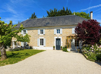 Propriété à vendre à Néré, Charente-Maritime - 263 000 € - photo n°1