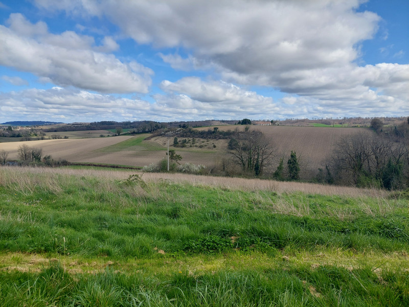 French property for sale in Boisné-La Tude, Charente - €254,000 - photo 2