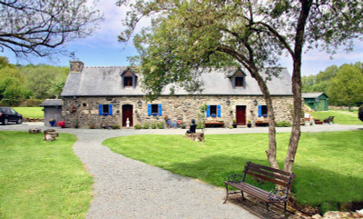 Maison à vendre à Plougonver, Côtes-d'Armor, Bretagne, avec Leggett Immobilier