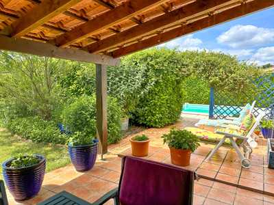 French property for sale in Vervant, Charente-Maritime - €270,000 - photo 1