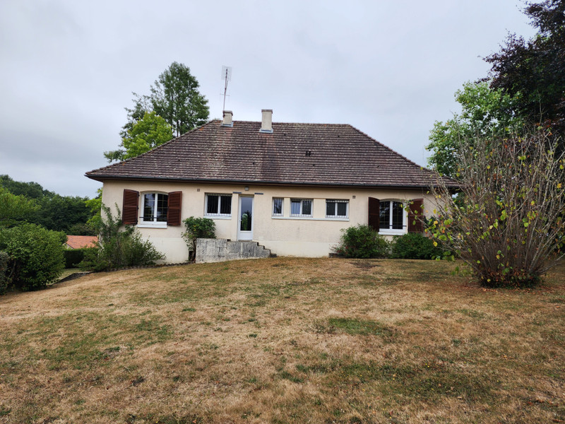 French property for sale in Nouic, Haute-Vienne - €278,200 - photo 1