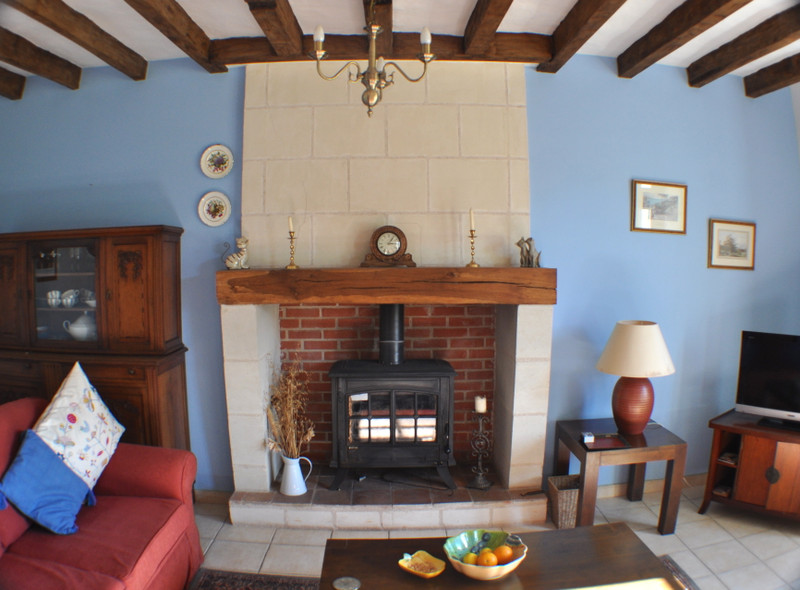 French property for sale in Noyant-Villages, Maine-et-Loire - €249,950 - photo 3