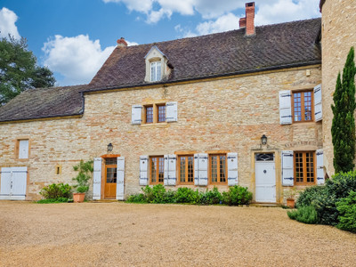 French property for sale in Cormatin, Saône-et-Loire - €1,200,000 - photo 1