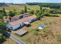 Propriété à vendre à Saint-Romain, Charente - 199 000 € - photo n°1