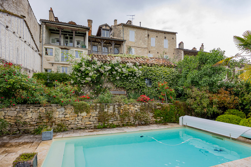 French property for sale in Castelnau Montratier-Sainte Alauzie, Lot - €455,000 - photo 0