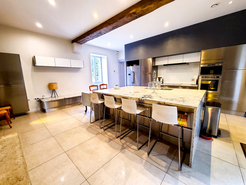 French property for sale in Vieux-Ruffec, Charente - €636,000 - photo 4