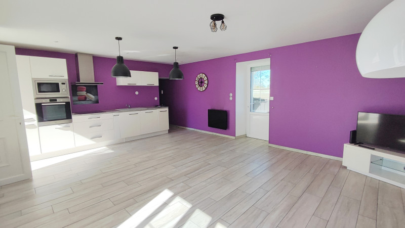 French property for sale in Isigny-sur-Mer, Calvados - €234,900 - photo 2