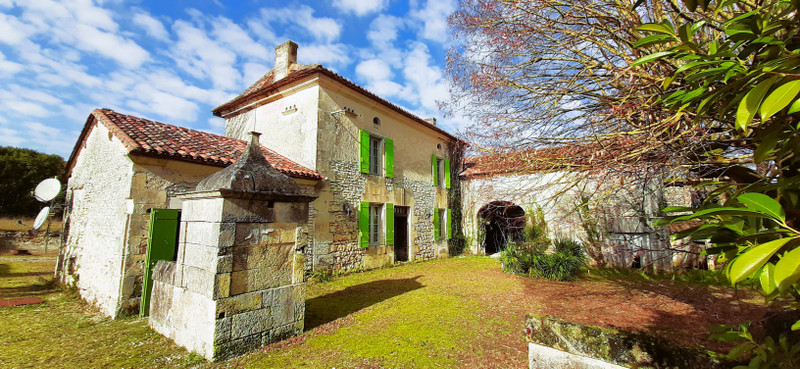 Maison à vendre à Cherval, Dordogne - 158 050 € - photo 1