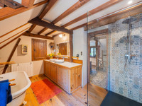 Maison à vendre à Saint-Gourson, Charente - 466.400 € - photo 12