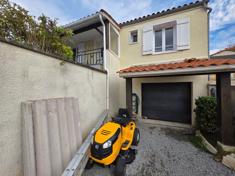 French property for sale in Chabanais, Charente - €109,000 - photo 8