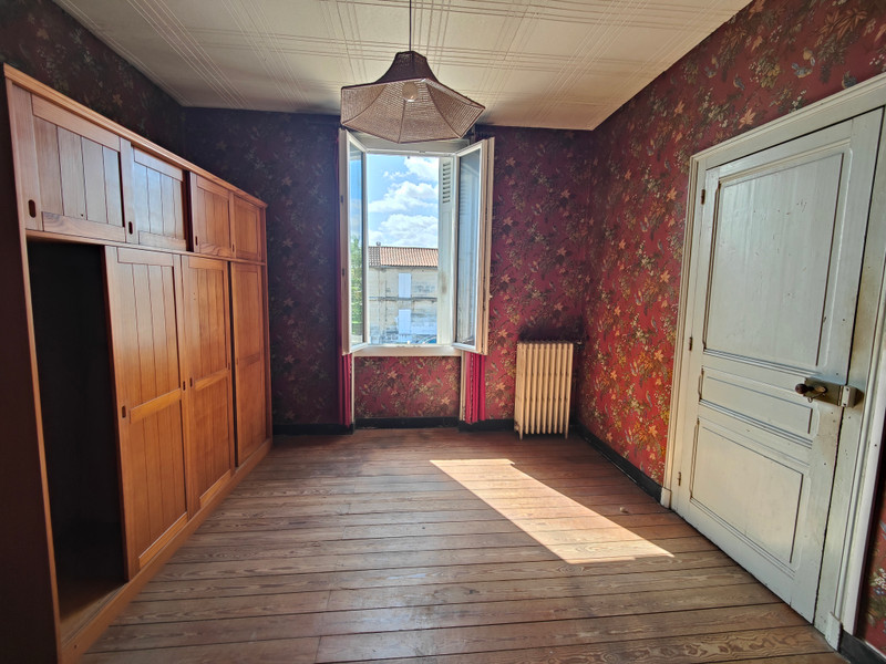 French property for sale in Angoulême, Charente - €140,400 - photo 7