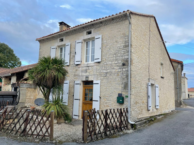 French property for sale in Fouqueure, Charente - €82,500 - photo 13
