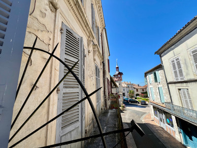 building for sale in Lot_et_Garonne